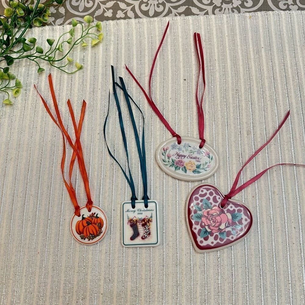 LONGABERGER lot of tie- on‎ Ceramic Vintage Hanging Ornaments 4 pieces
